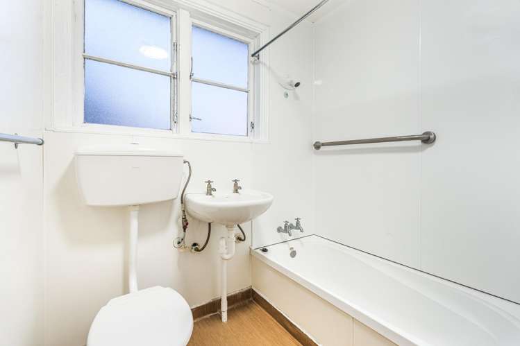 5 & 7 Puroto Street Meadowbank_10