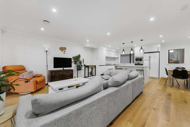 2/2 Marion Avenue Mount Roskill_2