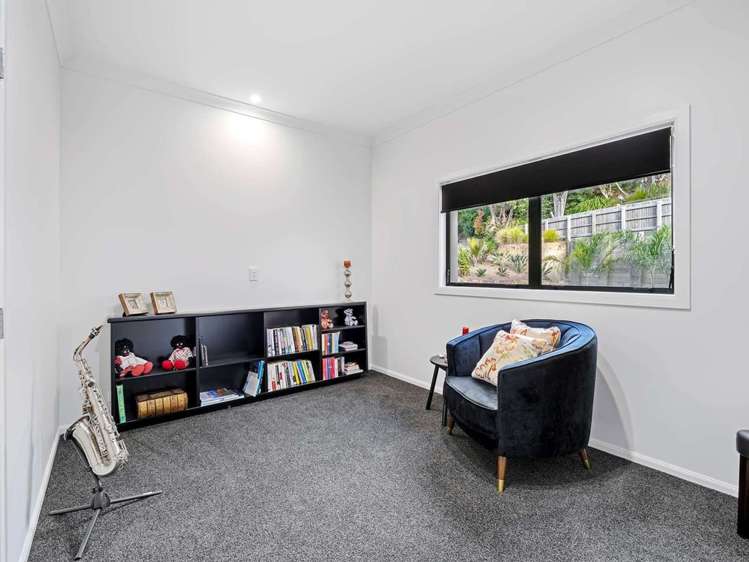 1 Shakespeare Road Bastia Hill_22