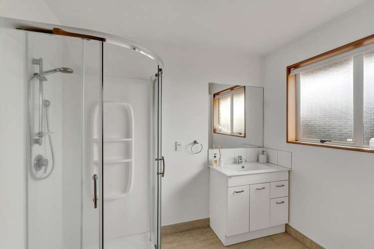 8a Kirk Road Templeton_9