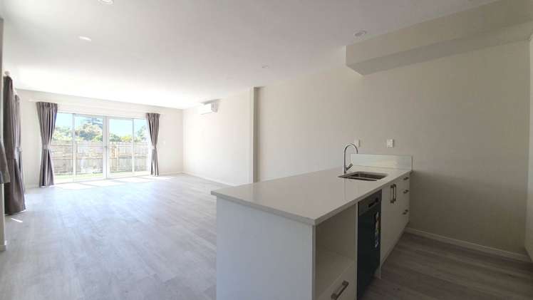 246 Queens Road Panmure_9