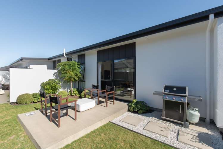 8 Upton Lane Richmond_19