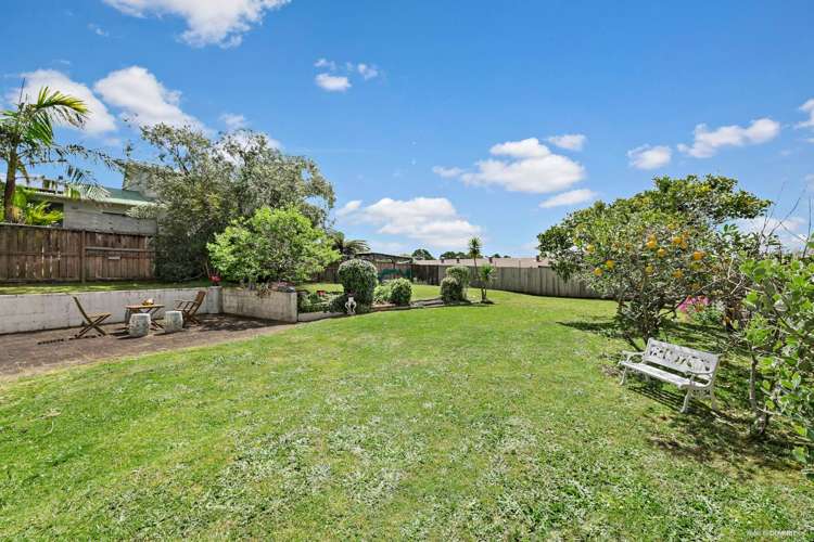 12 Royal Road Massey_4