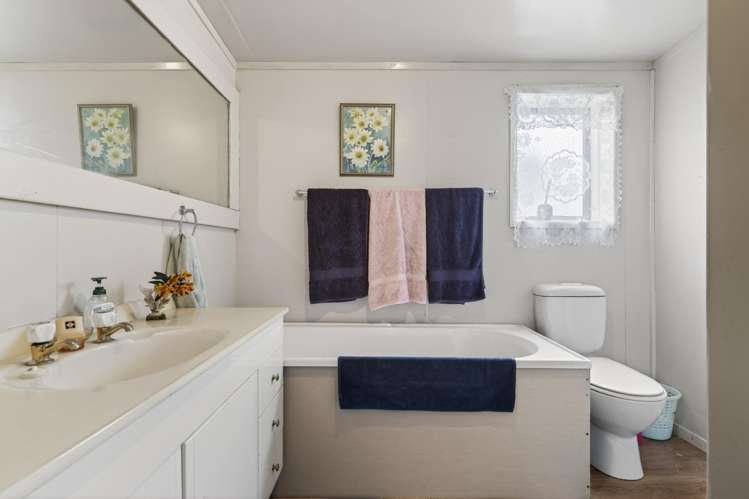 63 Porter Road Paparoa_9