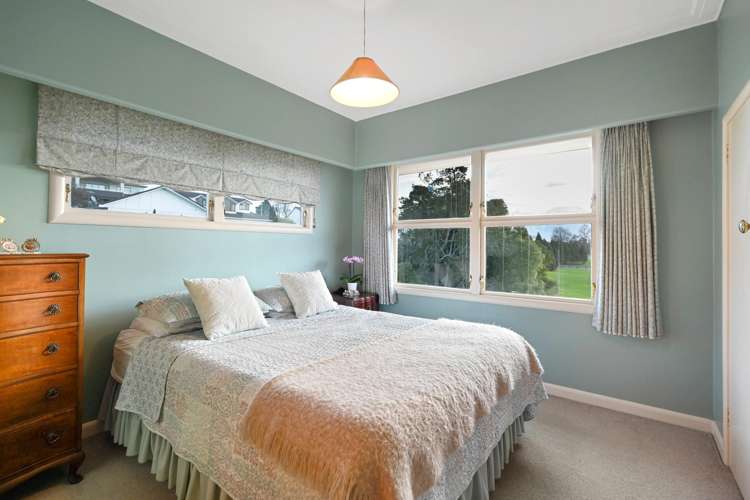 148 Lake Crescent Hamilton Lake_19