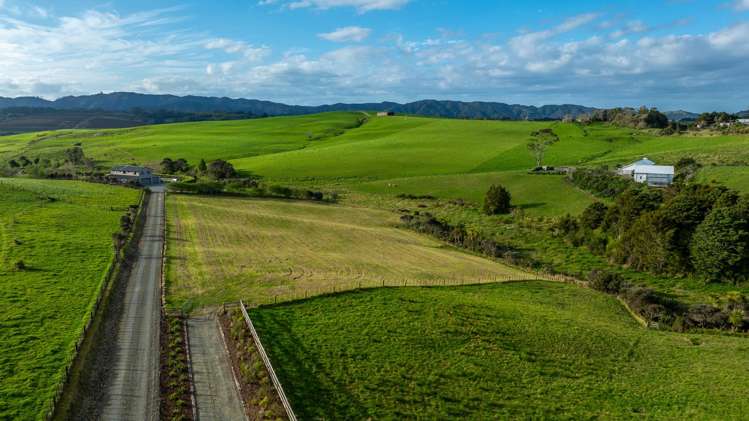 989E Kaiwaka-Mangawhai Road_4