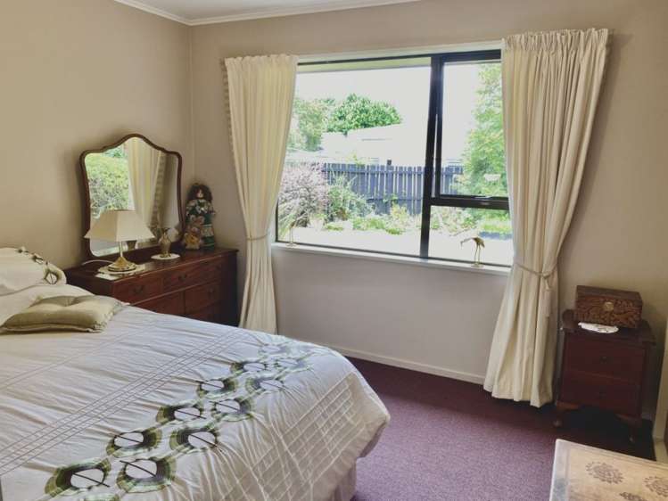 22 Pages Road Allenton_24