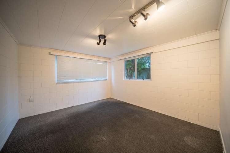 11 Miro Street Te Anau_21