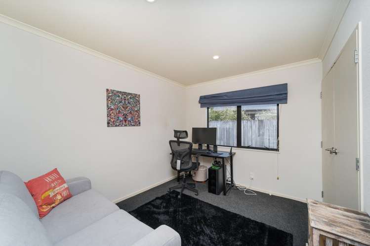 112 Long Melford Road Awapuni_10