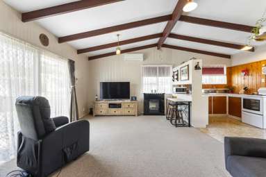 17B Treadwell Street_3