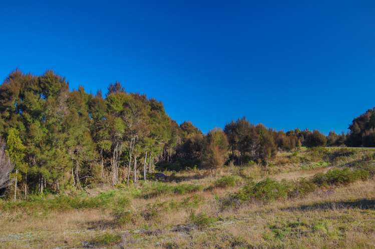 38 Beechwater Drive Moana / Lake Brunner_24