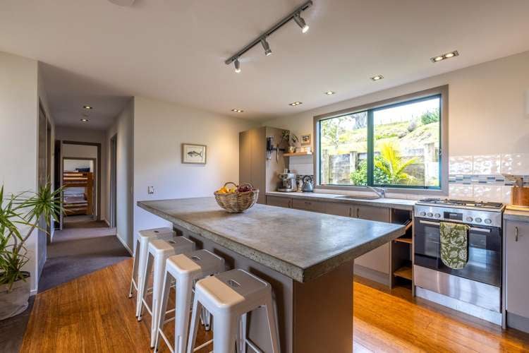 454 Gordons Road Waiheke Island_1