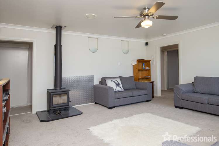 25 Hilton Road Carterton_8