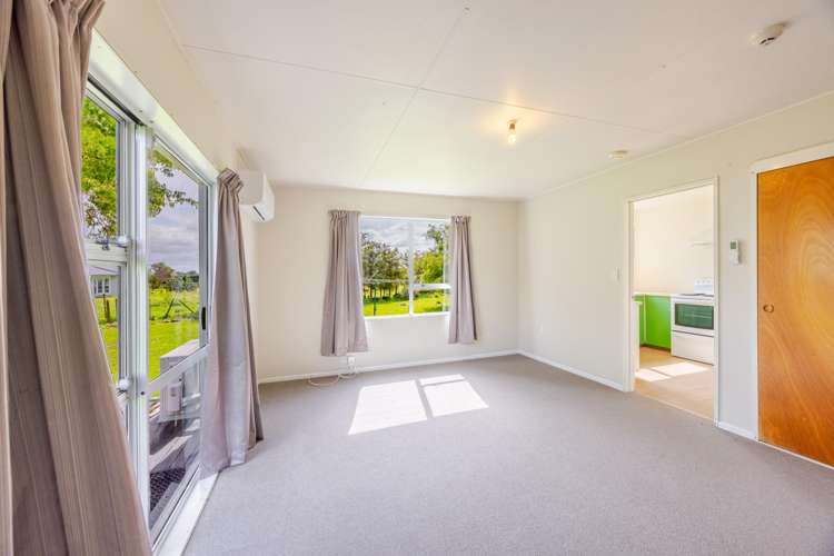 58, 58a 58b White Road Otane_42