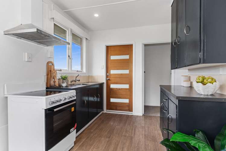 22 Mcmillan Avenue Te Kamo_2