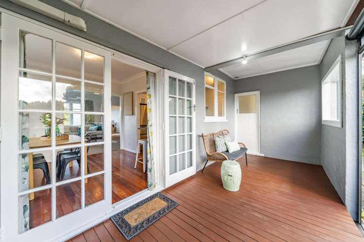 44 Gurney Road Kelson_19