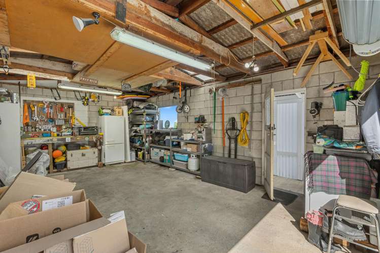 22 Stephen Street Halfway Bush_17