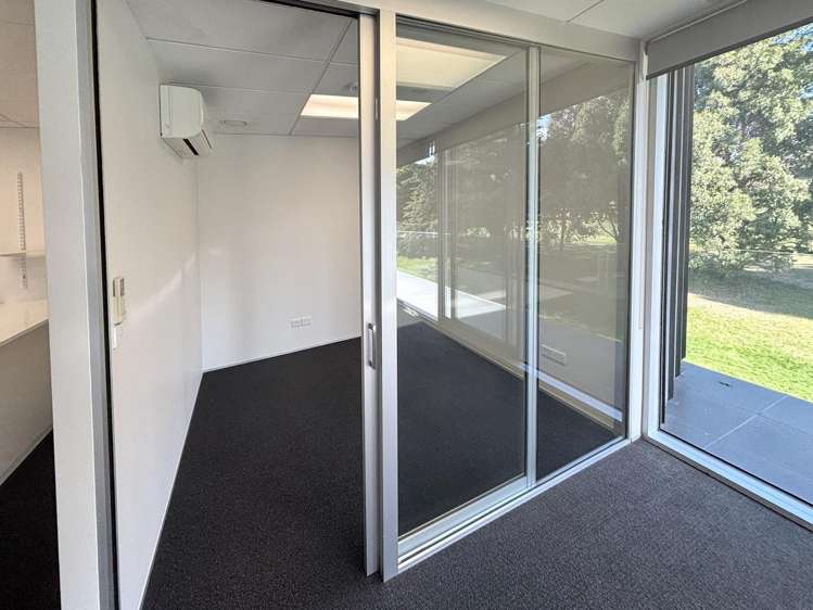 7/9 Sir Gil Simpson Drive Burnside_12