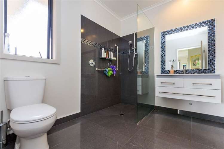 1018c Camerons Line Feilding_14