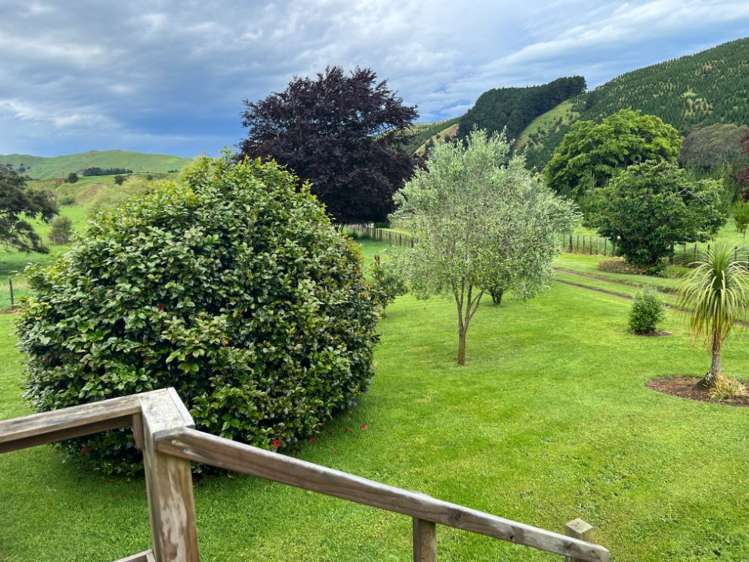 1550 Coast Road Pongaroa_23