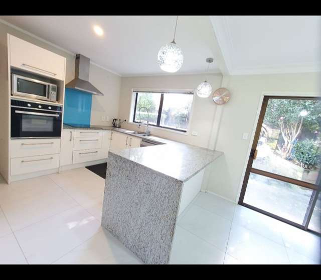 24 Eugenia Rise Totara Heights_3