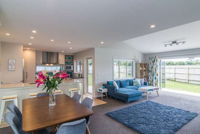 44 Resolution Drive Whitby_1