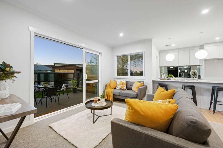 92 Maanihi Drive Rototuna North_11