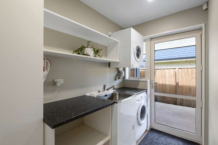 281 Southfield Drive Lincoln_25