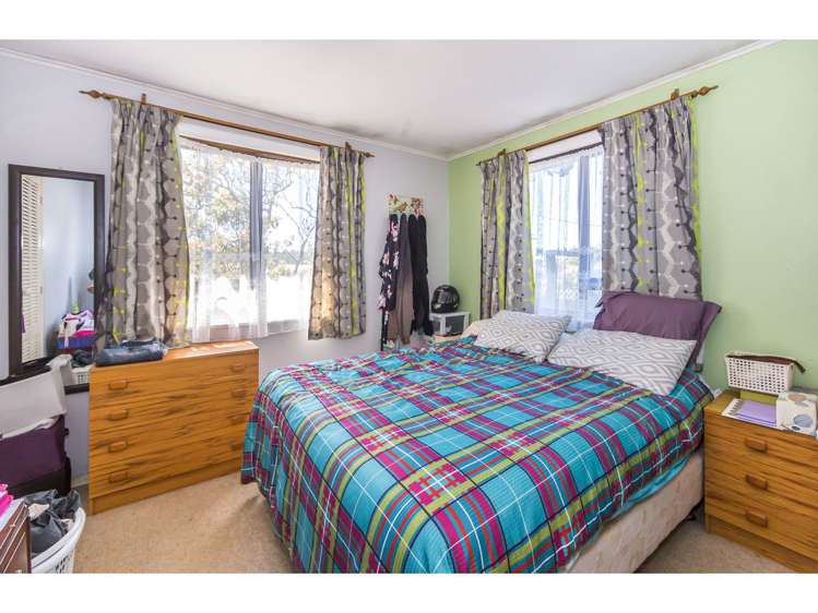 12 Chippendale Crescent Birkdale_10