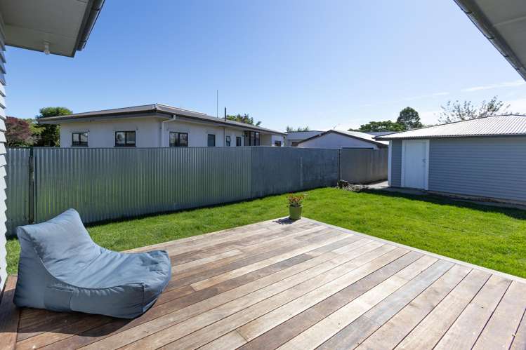 5b Harold Holt Avenue Onekawa_3