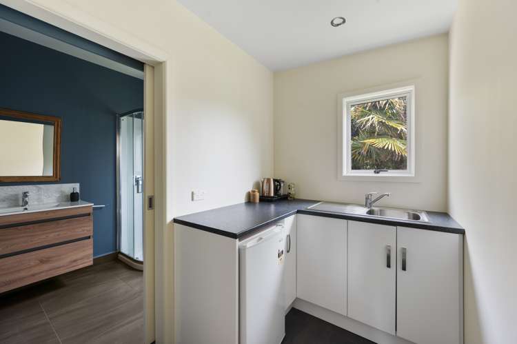 108 Charles Street Westshore_18