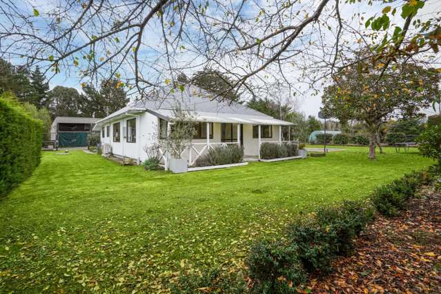 Rural Living  Just 5 Minutes from Rangiora