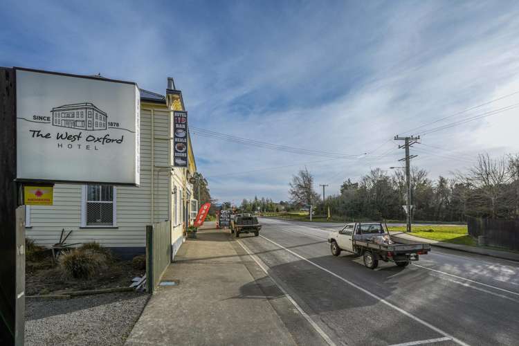 156 Main Street Oxford_19