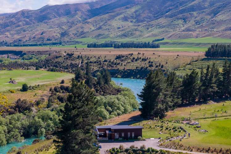 1322 Luggate - Tarras Road Wanaka Surrounds_26