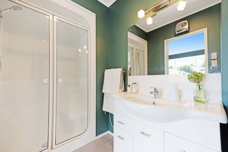 13 Cornford Street Karori_29