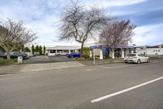 310 Avenue Road East Hastings Central_4