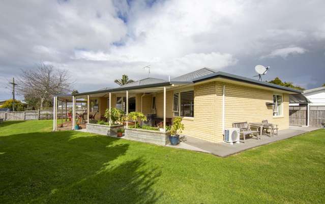 HOME and INCOME Opportunity in Waipu!