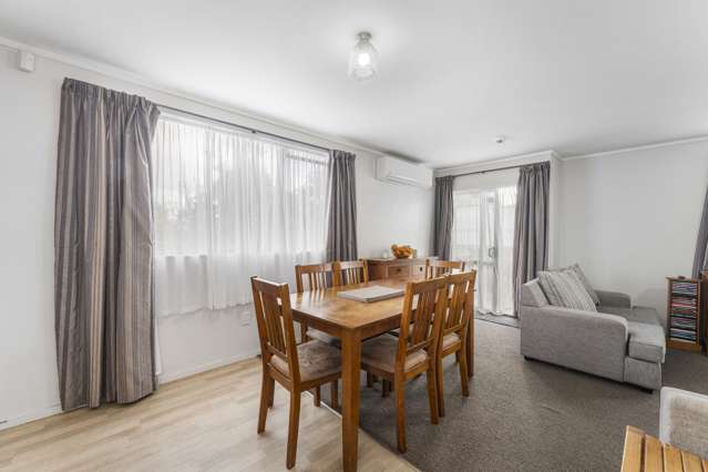 1/55 Redcrest Avenue Red Hill_4