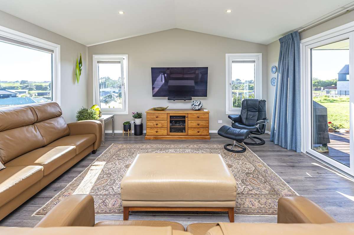 12 Longbeach Drive_5