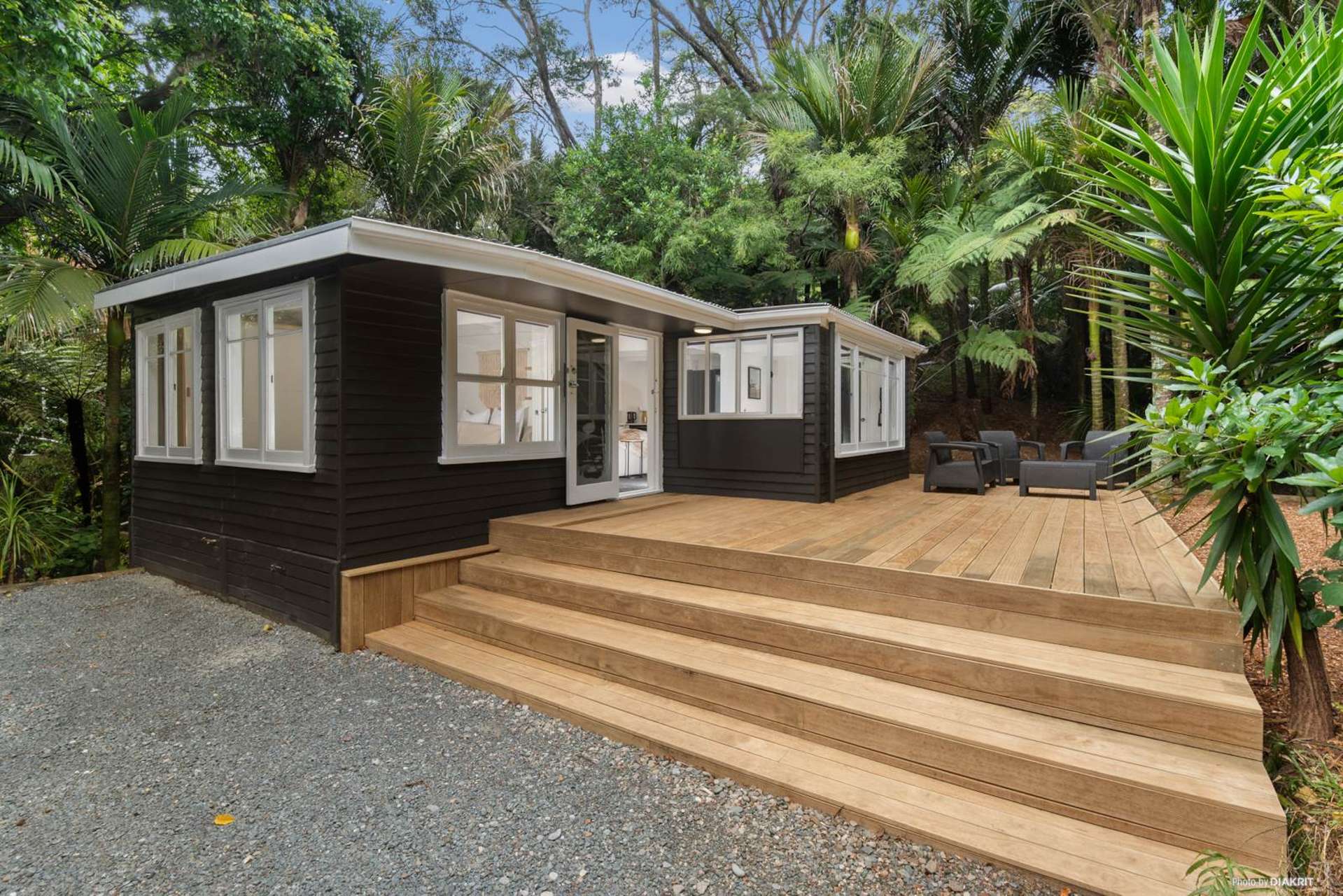 160 Laingholm Drive Laingholm_0