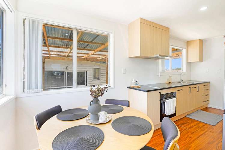 128 Shifnal Drive Randwick Park_5