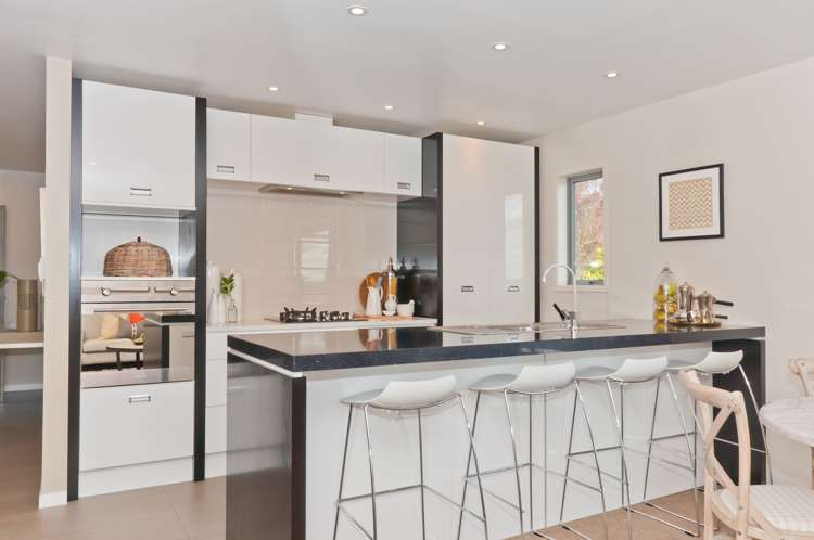 8 Verbena Road Birkdale_5