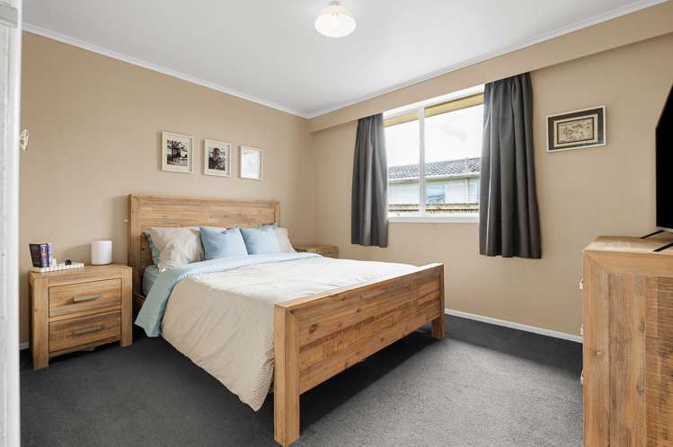 21 Rhonda Avenue Deanwell_13