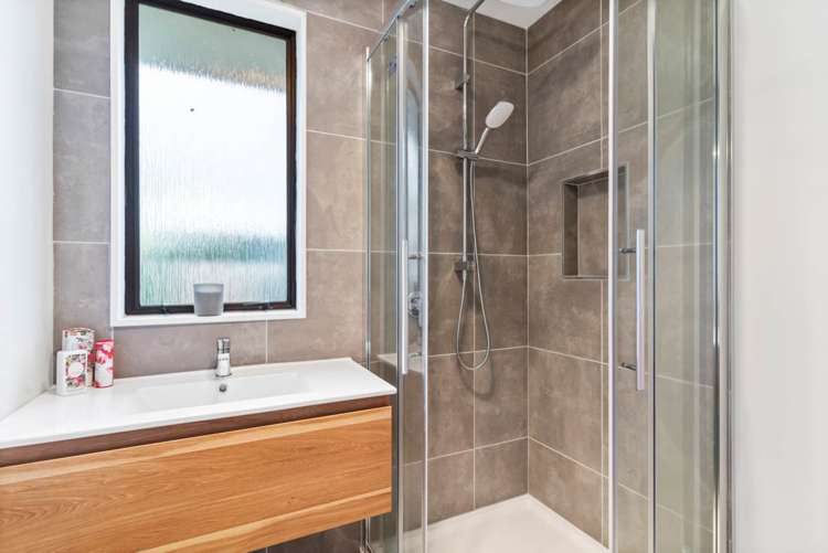 2/165 Great South Road Drury_12