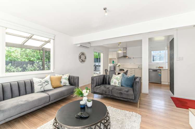 31 Puketea Street Blockhouse Bay_9