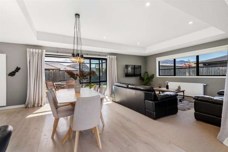 29 Myles Way Lower Shotover_3