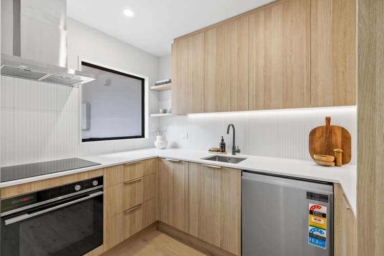 2/8 Mayfair Street Riccarton_9