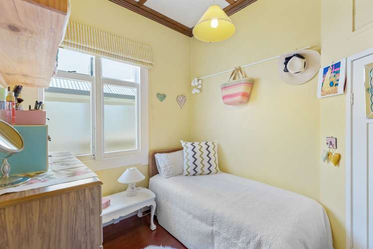 17 Harbutt Avenue Mount Albert_19