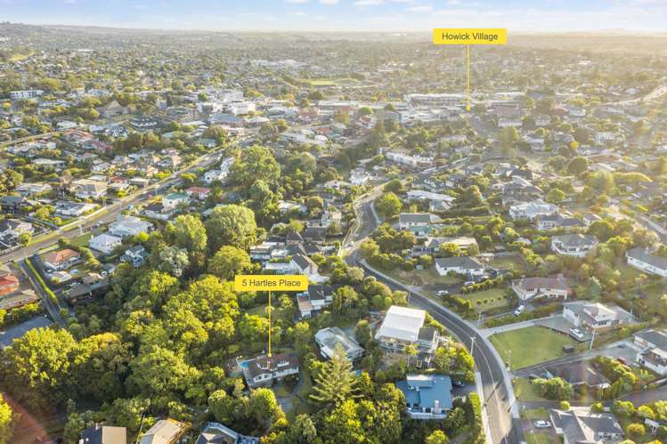 5 Hartles Place Mellons Bay_27