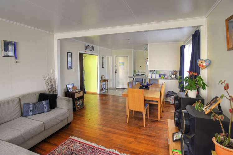 5 Cameron Crescent Masterton_2